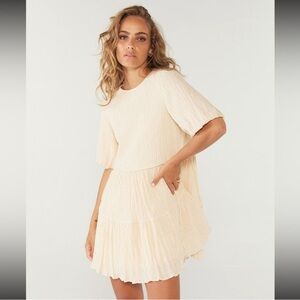 Reversible Women’s Sovere Lenox Cream Mini Dress with Puffed Sleeves